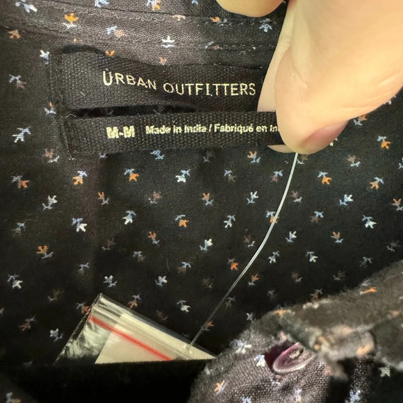 UO Urban Outfitters Tilly Smock Mini Dress Black Ditzy Floral Womens Size Medium - Picture 4 of 10